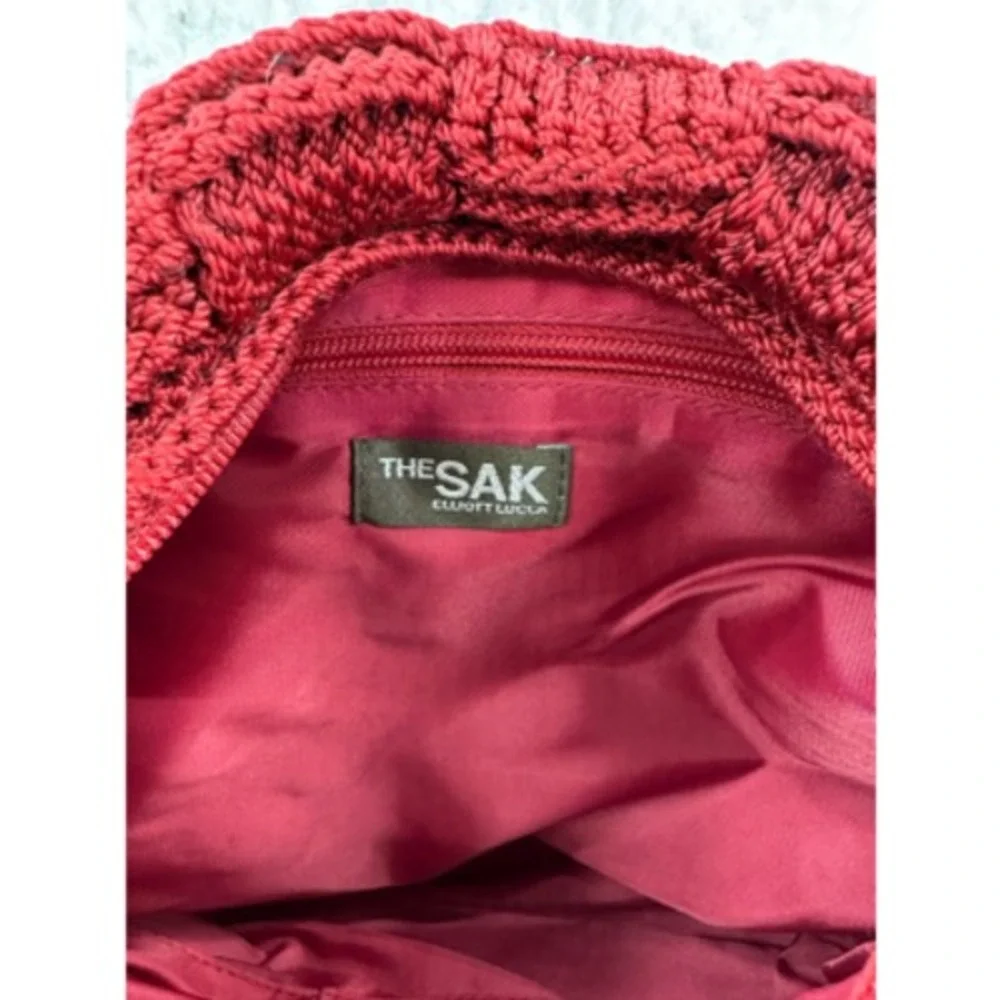 The Sak Womens Hobo Handbag Red Maroon Zipper Closure Shoulder Strap Knit S